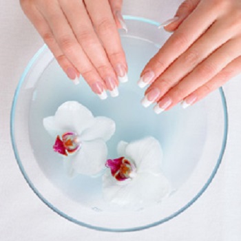 WELCOME NAILS & SPA - dipping powder